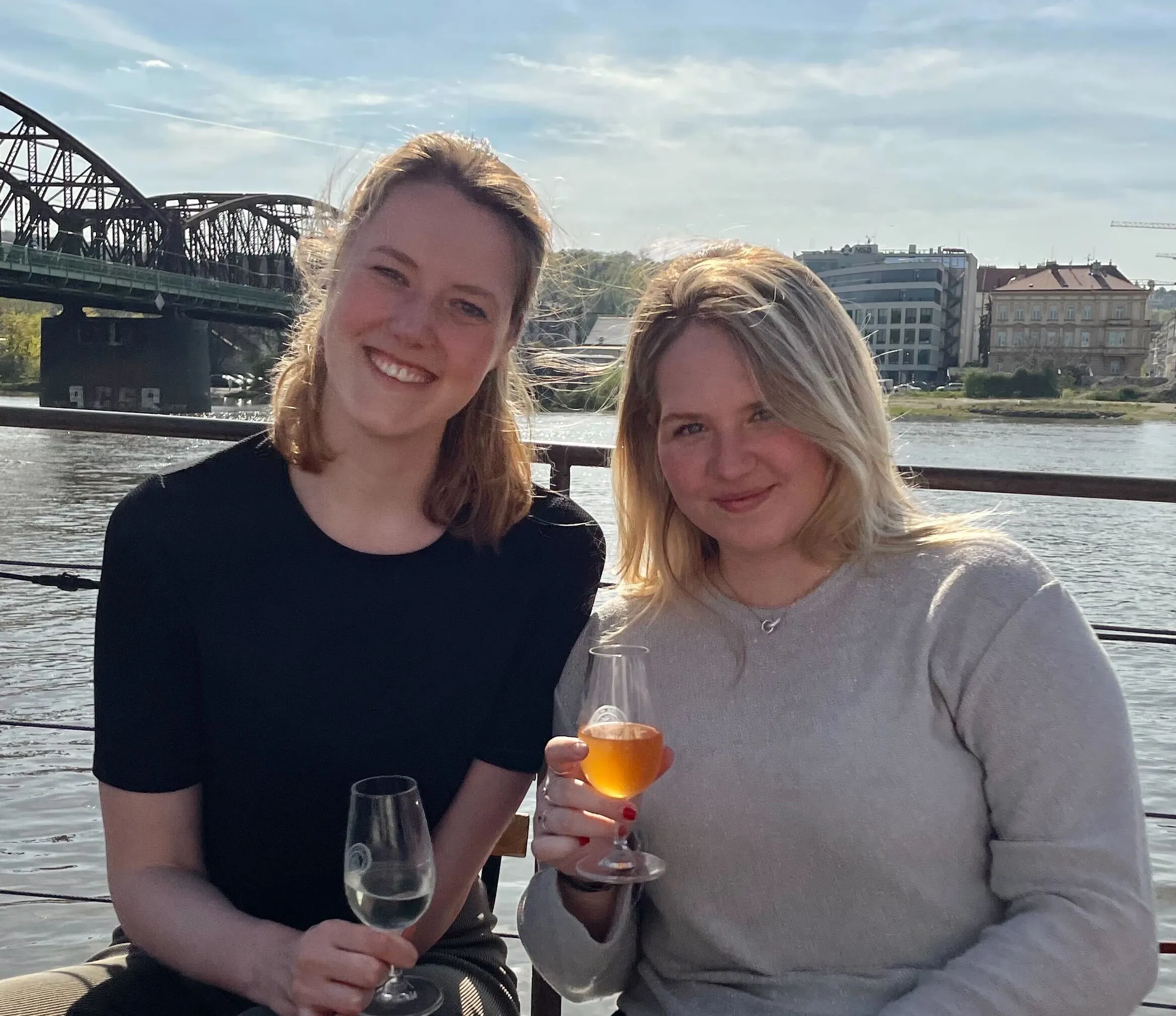 Manon Merks and Nienke Wilbrink