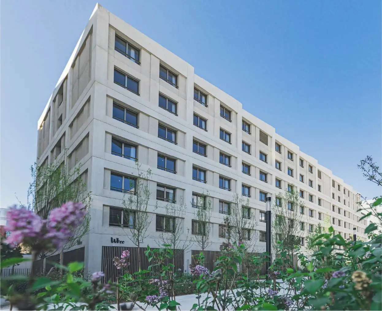 Whoo Bacalan Bordeaux Hero - 1245x1014-50-1