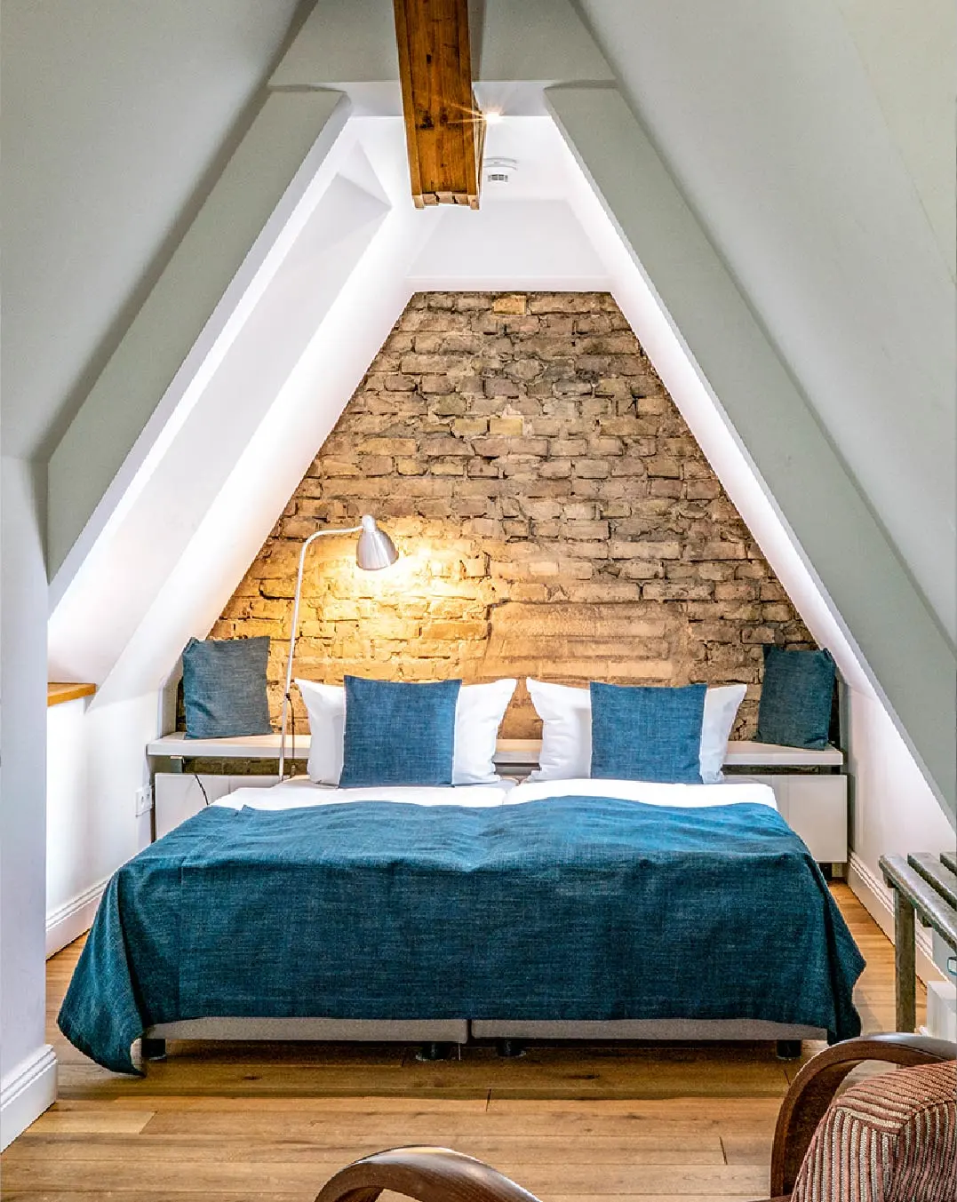 Hotel Oderberger Website body Image 4 1076 x 1352-50