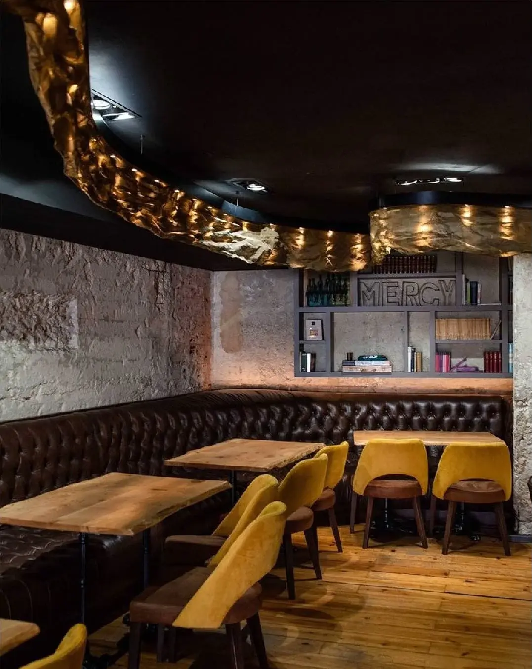 Portrait body image - 1076x1352 copy-50-Jun-23-2022-02-56-49-01-PM