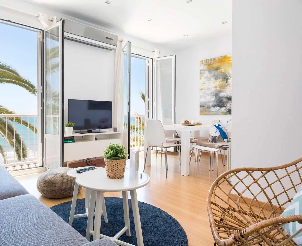 Sitges_1245x1014 - Hero Spot