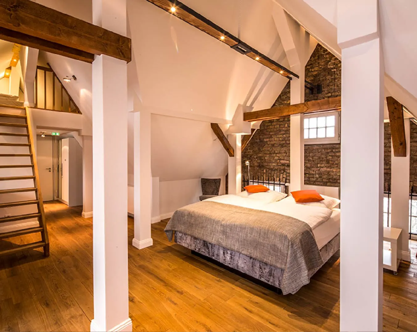 Hotel Oderberger Website body Image 1 1076 x 1352-50