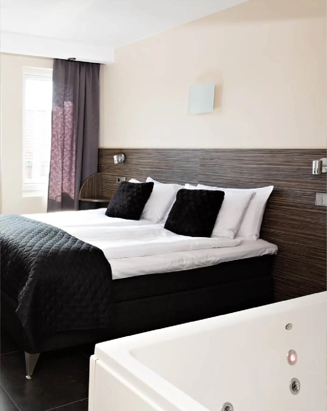 Gothenburg City Center Hotels Website body Image 6 1076 x 1352-50