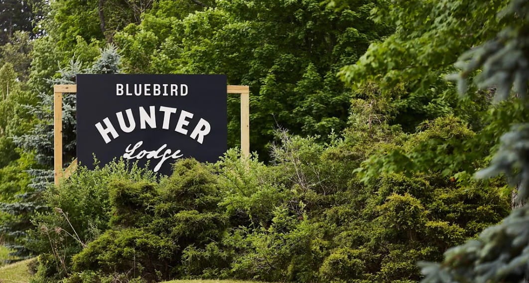 Bluebird Hunter Lodge by Lark