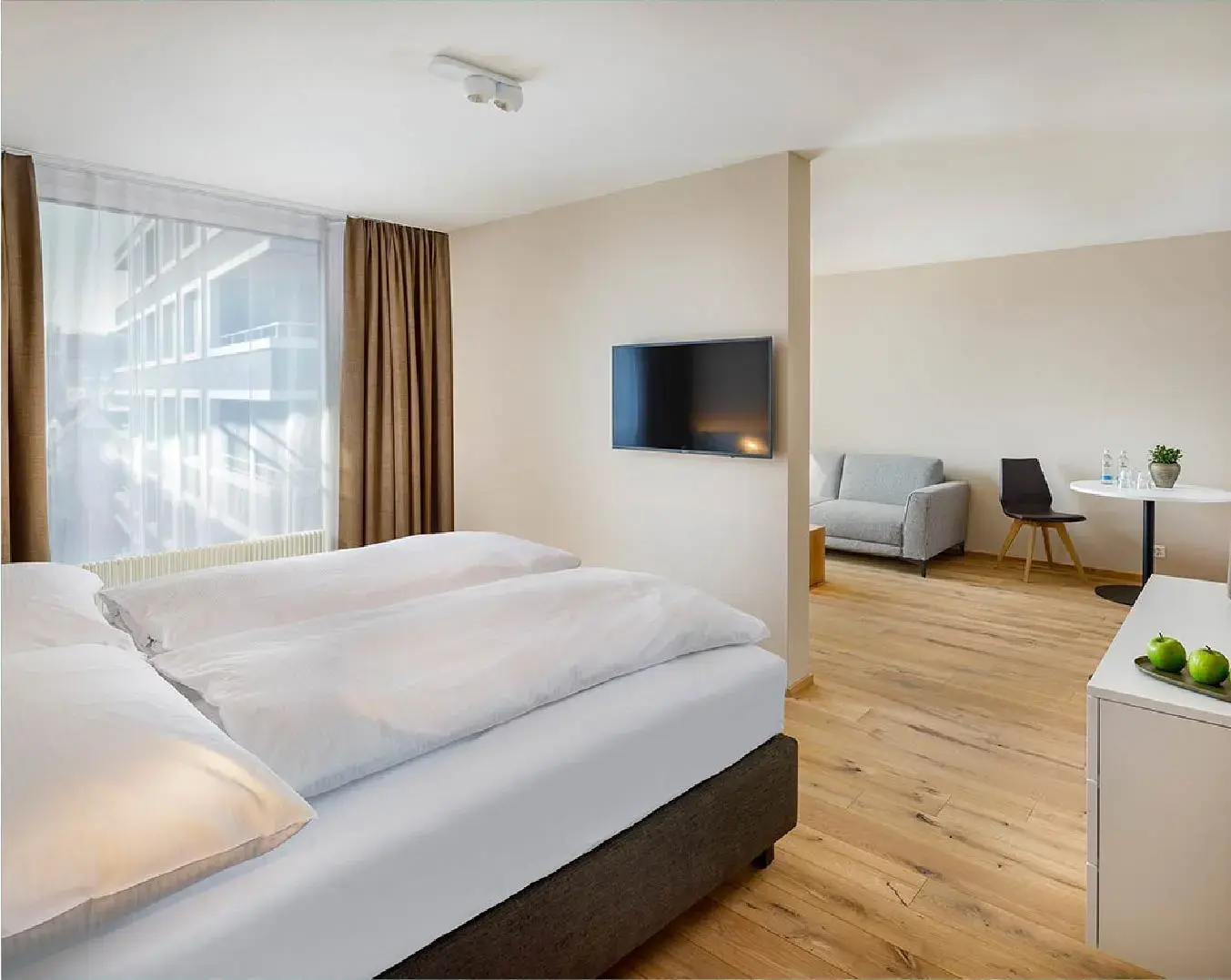 welcome hotels Switzerland Website body Image 1 1076 x 1352-50