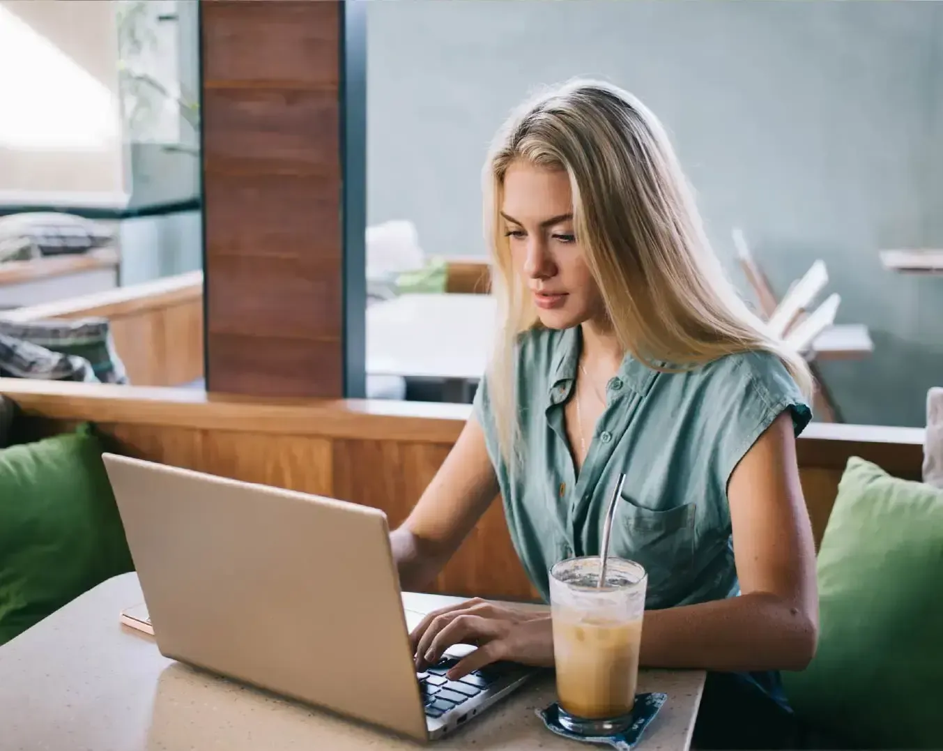 different-types-of-hotel-distribution-channels