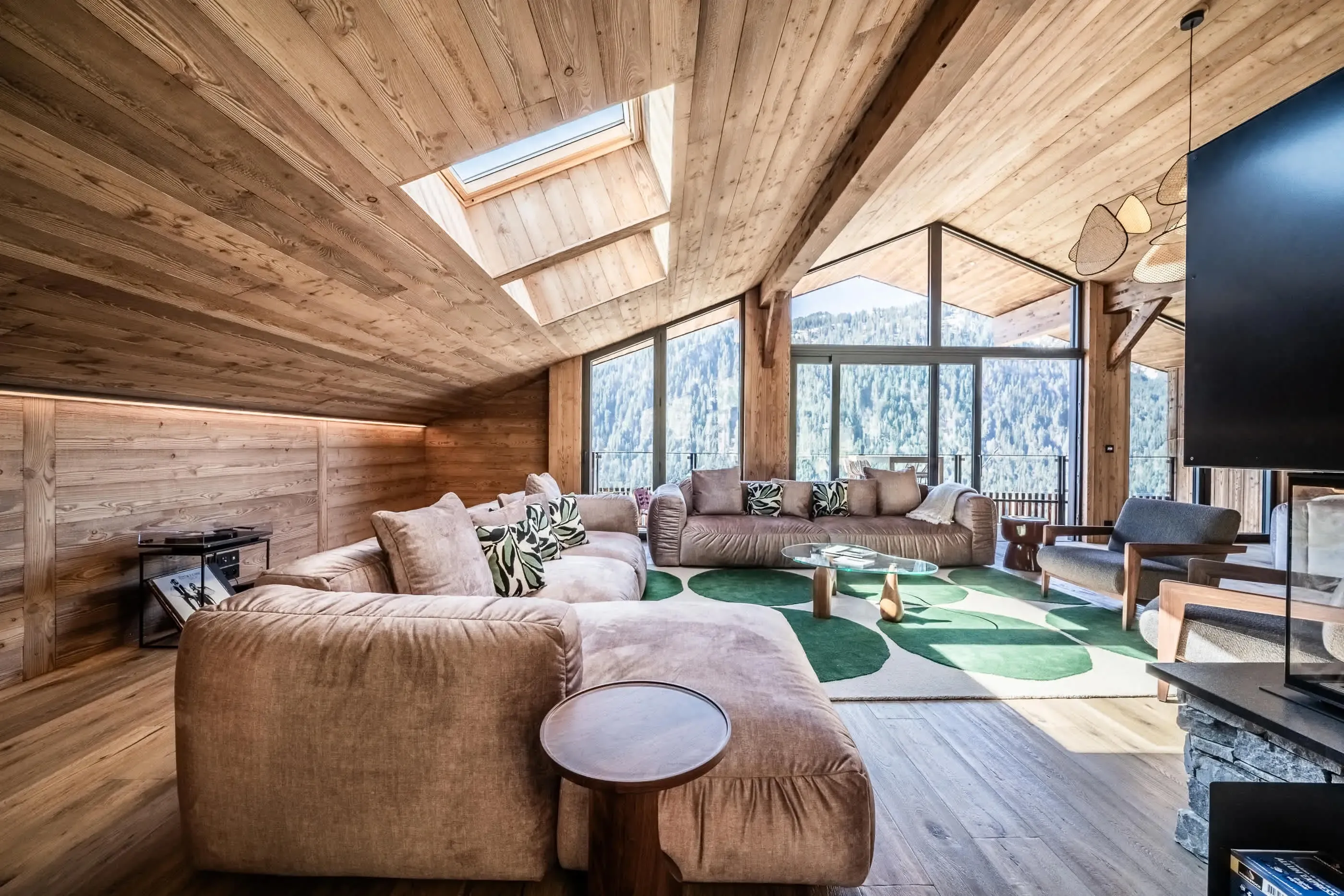 Emerald Stay (1)