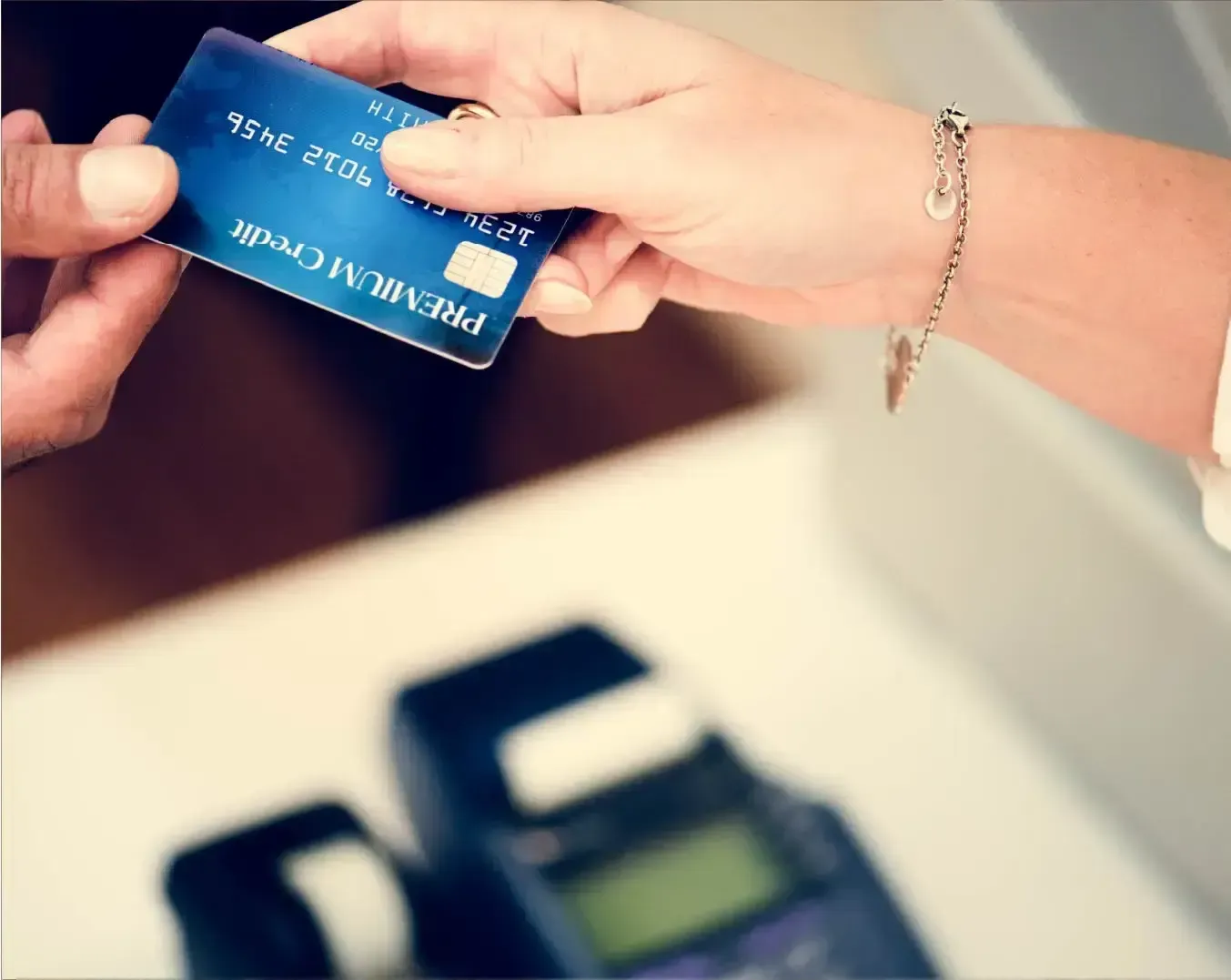 what-is-a-credit-card-scam