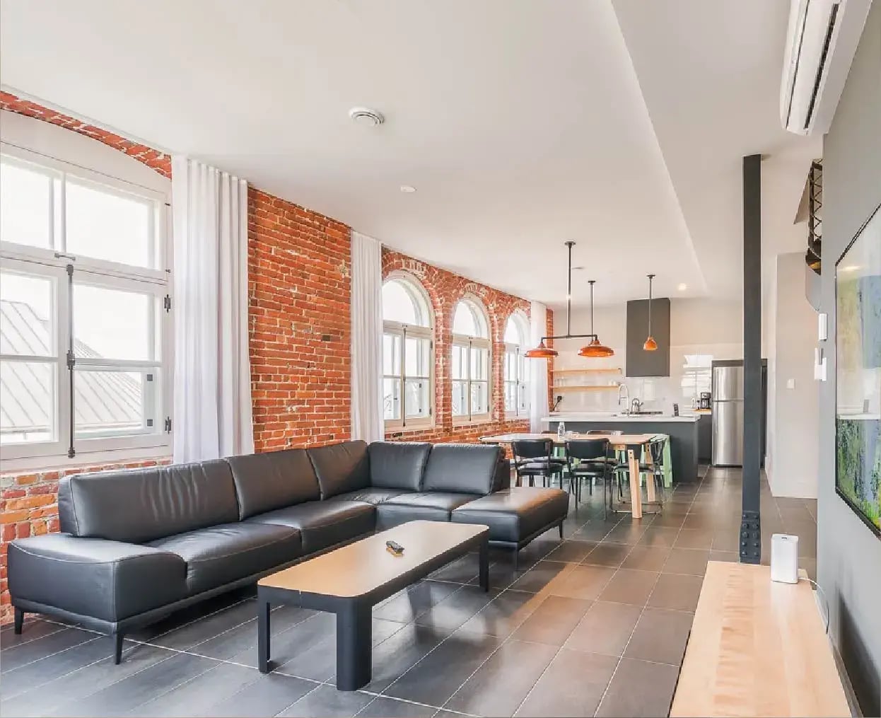 From check-in to parking, Hero - 1245x1014-50