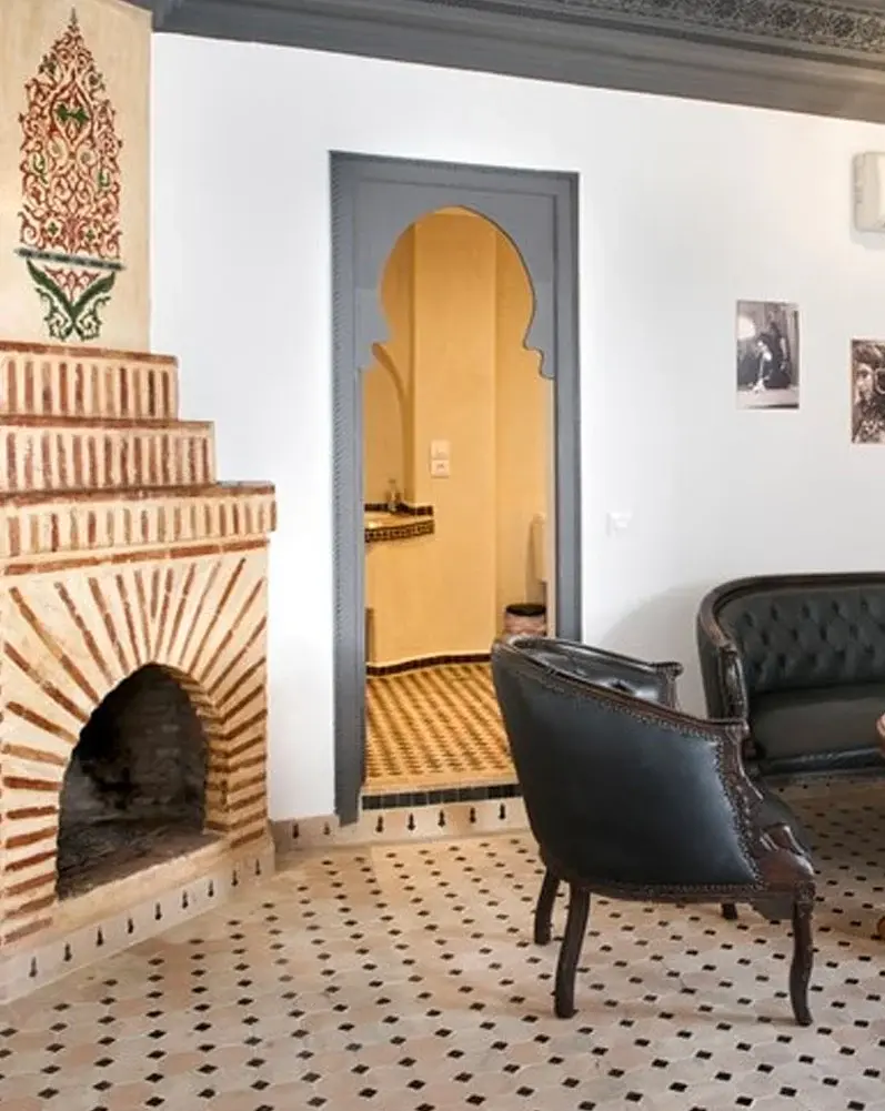 Rodamon - 1076x1352 - Body Image 2