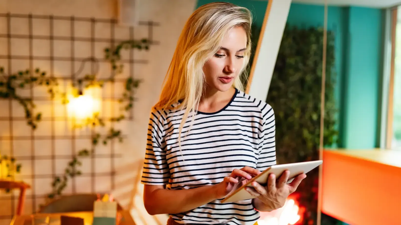 Front desk duties and responsibilities in a hotel