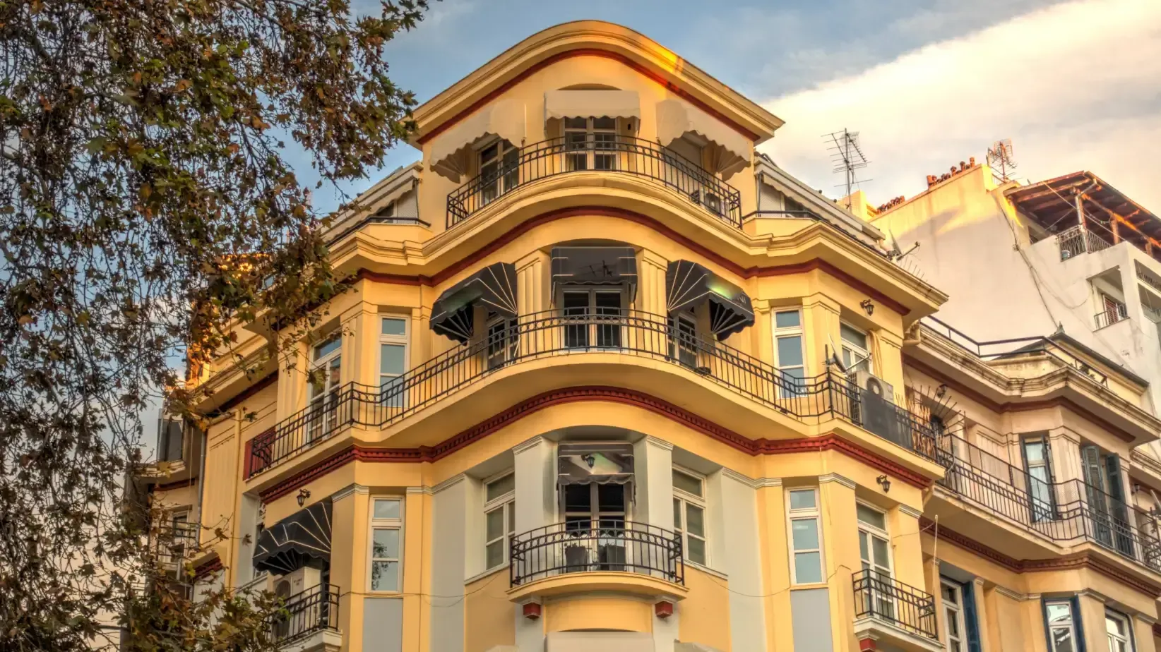 How to sell a hotel