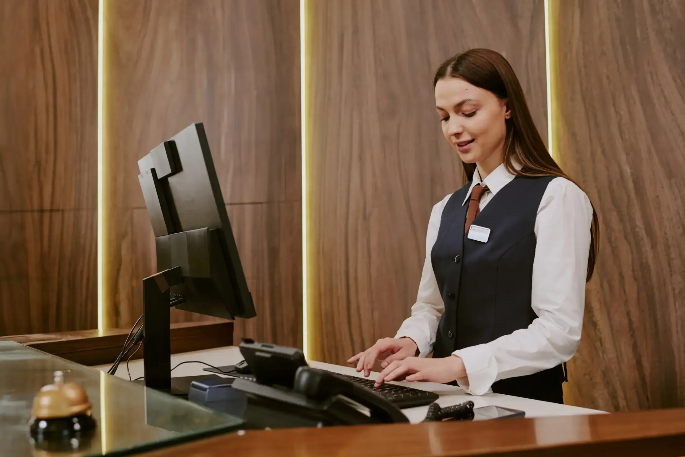 What causes hotel prices to fluctuate