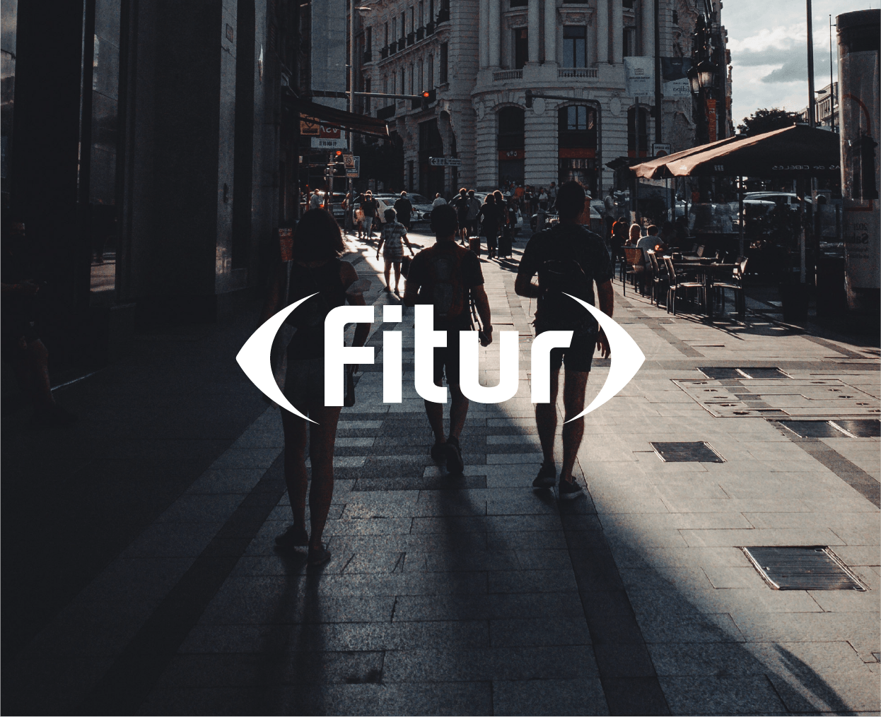Fitur - Hero - 1245x1014