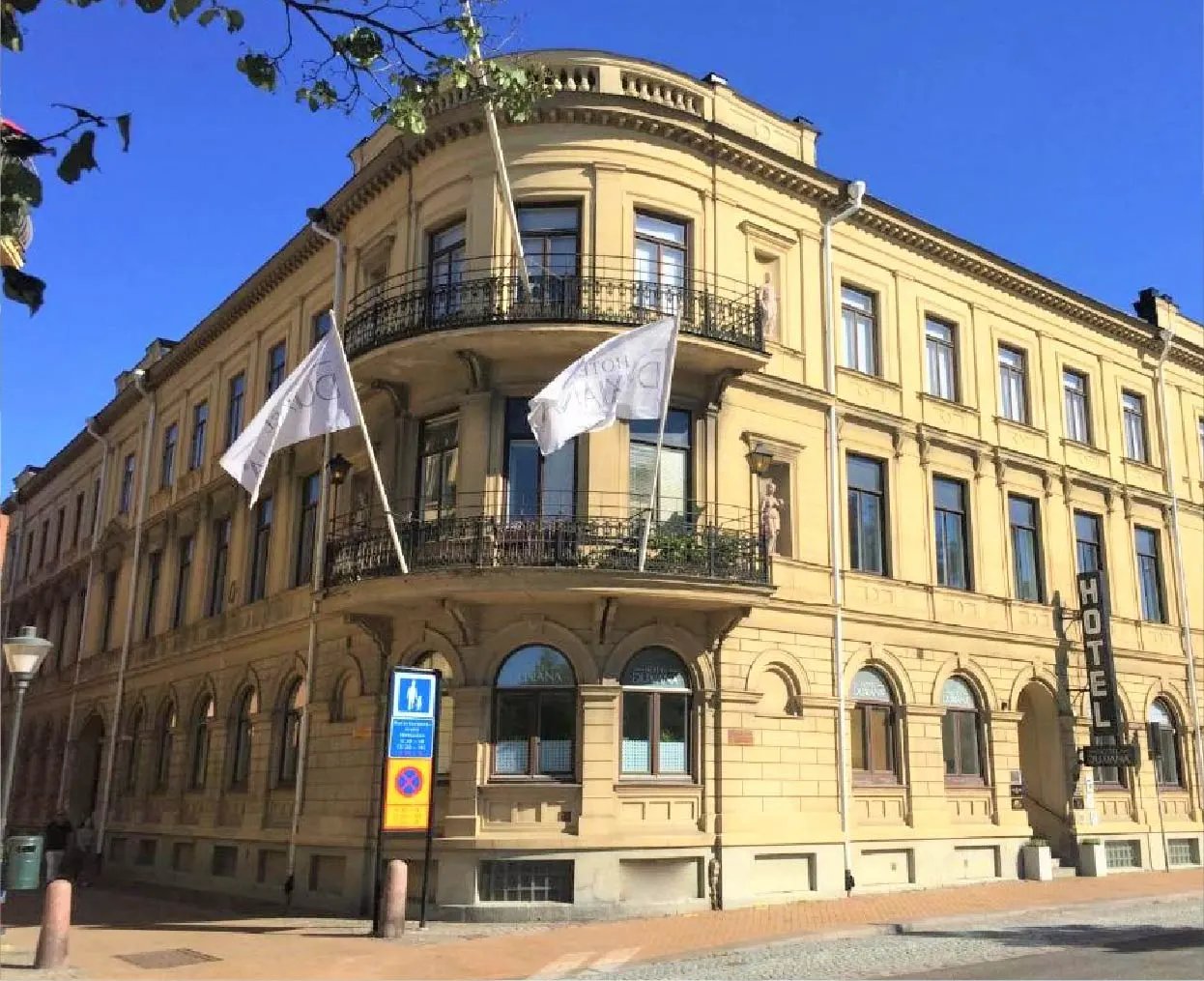 Gothenburg City Center Hotels  Hero - 1245x1014-50