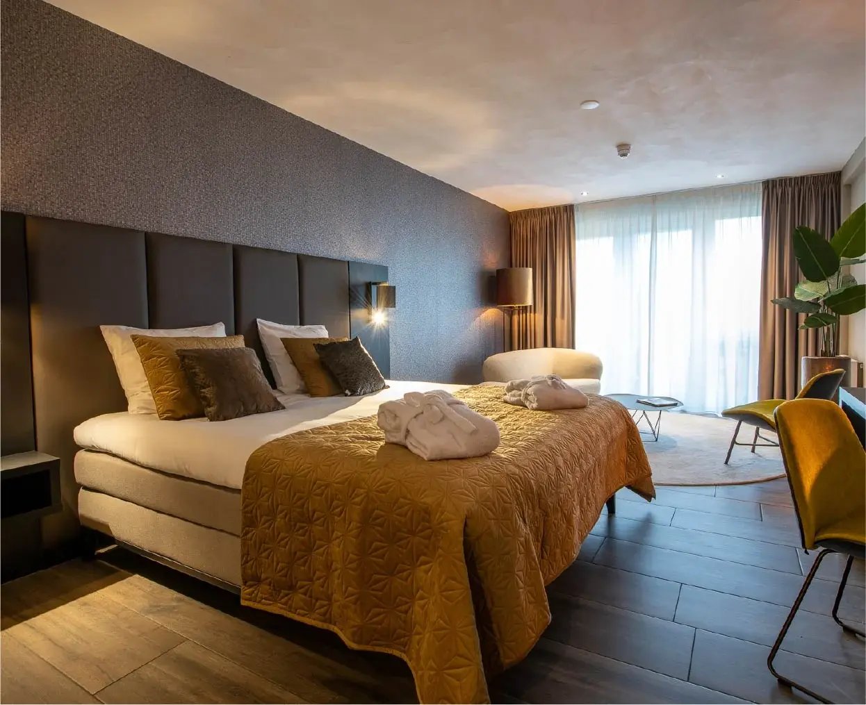Hotel Maashof  Hotel Maashof Hero - 1245x1014-50 (1)