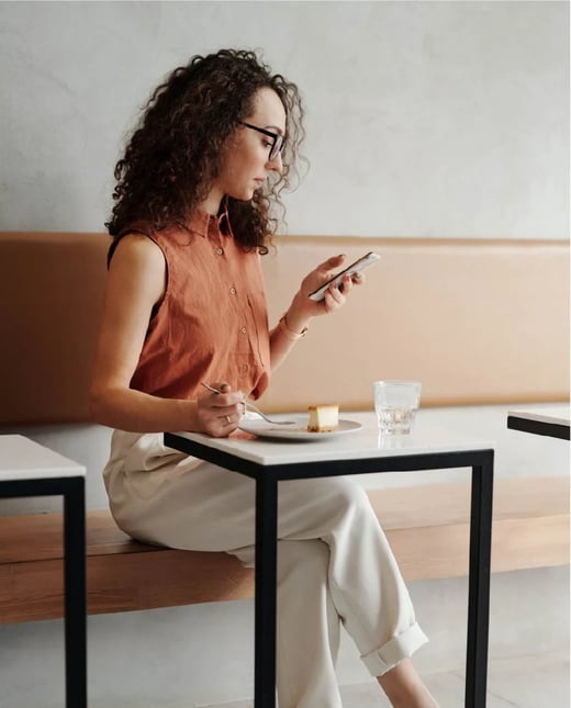 Perfecting_Guest_Communication_933x1158 - Body image-50 