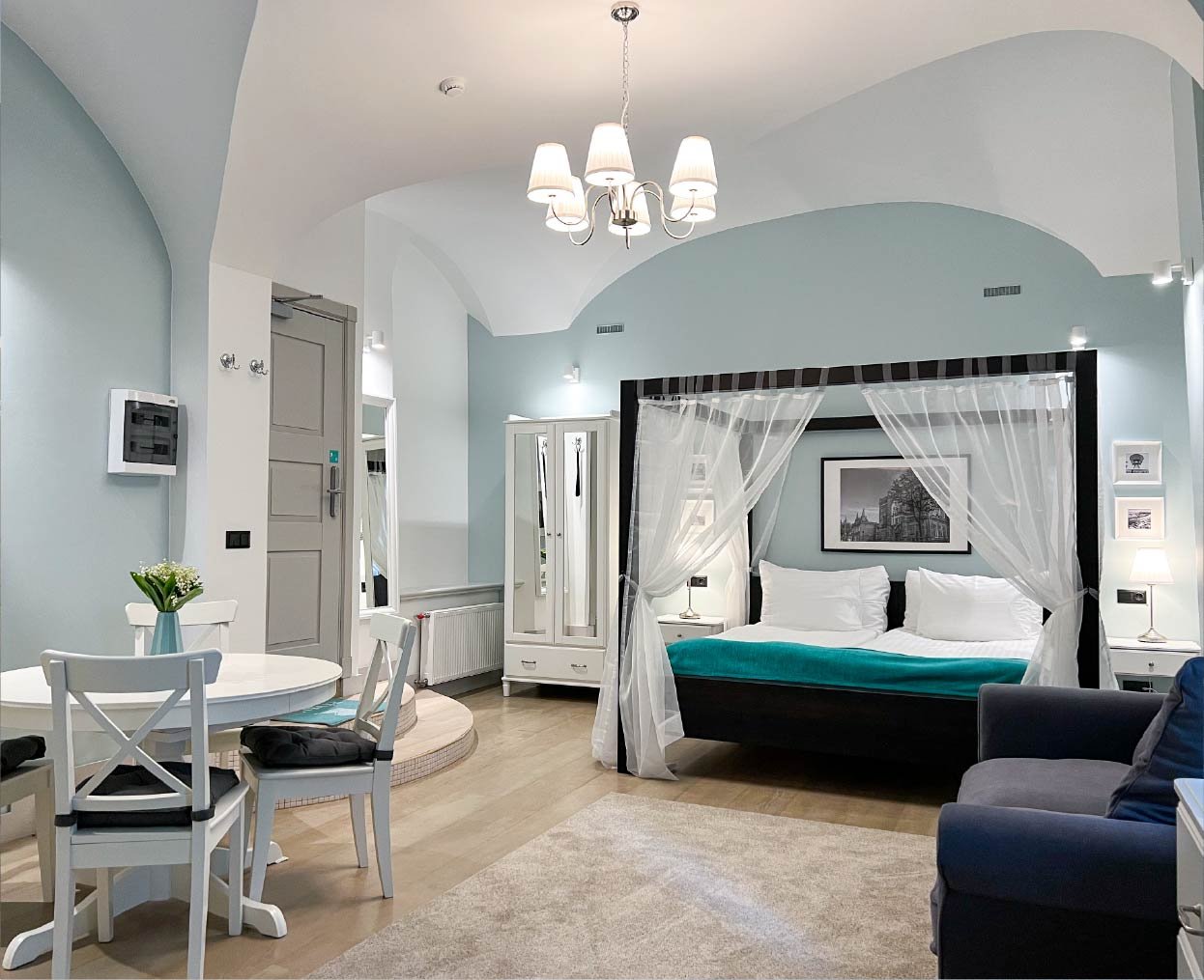 Revelton Suites grows rapidly while boosting efficiency and revenue  Hero - 1245x1014-50