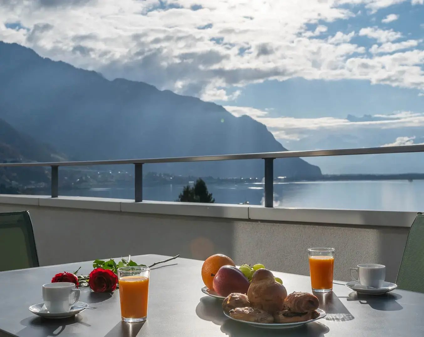 Swiss Hotel Apartments  Website body Image 4 1076 x 1352-50 