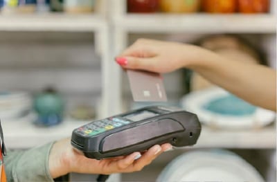 How to prevent chargebacks and fraudulent charges at your hotel thumbnail
