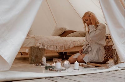 Wat is glamping en welke verschillen zijn er met kamperen? thumbnail