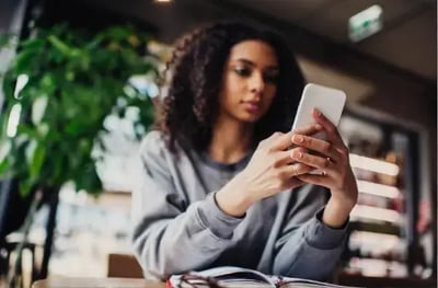 De beste 15 socialmedia-marketingstrategieën voor hotels in 2024 thumbnail