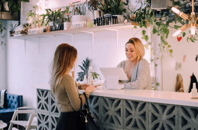 How does an online hotel reservation system work? thumbnail