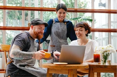 What are the benefits of working for a hotel chain? thumbnail