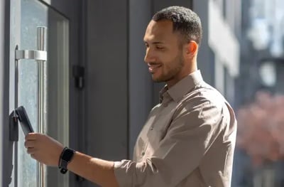 pourquoi serrure connectée hotel