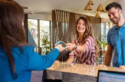 overbooking hotel