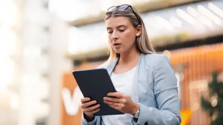 Qué factores deberías tener en cuenta al implementar una estrategia de fijación de precios hoteleros