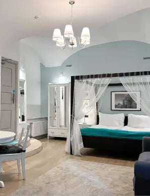 revelton suites