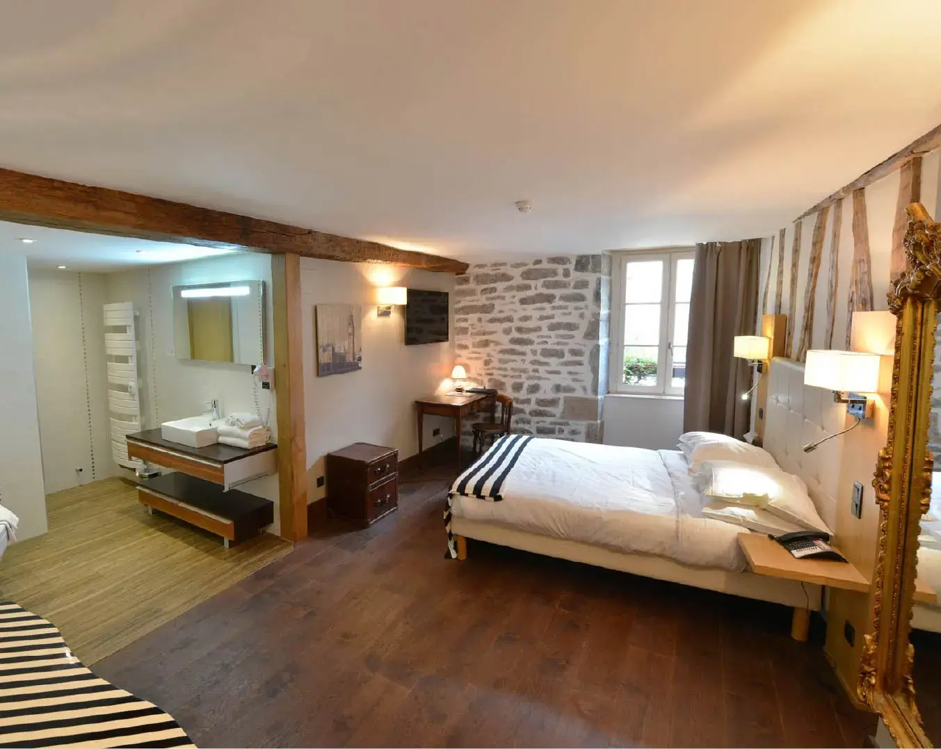 Hotel Relais de la Côte dOr  Website body image 3 1352 x1076-50